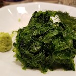 出羽鮨 - 海藻様子。