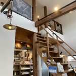 まるなカフェ - お洒落な店内♫