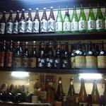 新ばし　なだ - ボトルキープ棚。