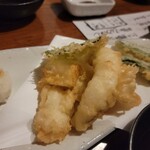 食・楽・酒・家 炉辺人別館 - 
