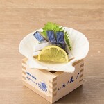 大衆海鮮 レトロ寿司酒場 えびすちゃん - 