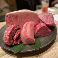 焼肉うしごろ 新宿三丁目店 - 