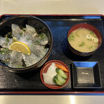 味処 矢野 - ヒラメの海鮮丼(1,100円)