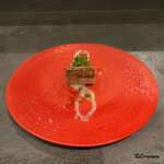 カーサ・デル・チーボ - シャモロックのサルシッシャを長葱で包んだブラチョーラ