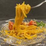 カーサ・デル・チーボ - サフランを練り込んだ手打ちパスタのタリオリーニ