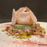 カーサ・デル・チーボ - 桜のジェラートとピスタチオのパンナコッタ