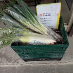 タニヤ食堂 - 店頭の野菜販売