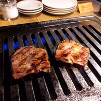 熟成和牛焼肉エイジング・ビーフ 神楽坂飯田橋店 - うん、美味しそう♪