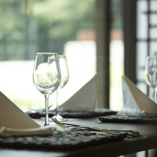 ４名様までのテーブル席