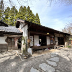 高森田楽保存会 - 外観　縁側から入ります