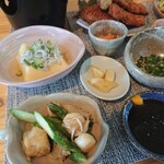 GOHAN-YA あたしんち - おまかせカレー御膳 3,000円 (税込)、小鉢