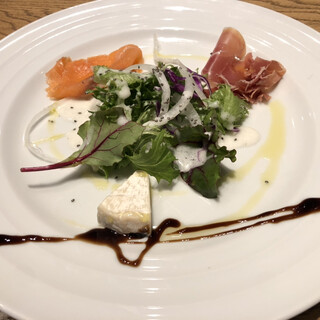 Marche aux Poissons_1