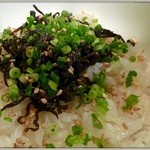 おず smoked和taste - 燻製胡麻油とネギの塩昆布ご飯