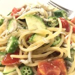 Cucina italiana&Pizzeria ZUCCA - しらすと野菜たっぷりの菜園風スパゲッティ