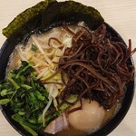 横浜家系ラーメン 蓮 - 上から♪