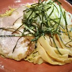 COPAL - 具材は( ゜o゜)   大きな「チャーシュー」「メンマ」「葱」「刻み海苔」等々