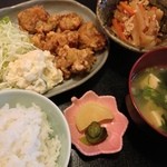 あじわい処 あかぎ - とり唐揚げ定食\680