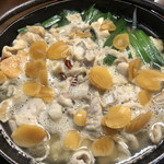 おふくろ亭 - 2022/03/29
      ホル鍋定食 大盛 500円
      フライ3品 100円 黒ハンペン、ナス、竹輪