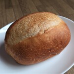 ヒルサイドパントリー - 天然酵母丸パン 1/2　319円