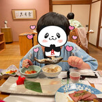 湯宿 だいいち - やまべの塩ふり焼きにかぶりつくチビ！