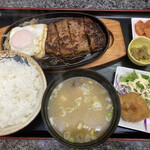 グリル品川 - 料理写真:和牛ハンバーグ定食