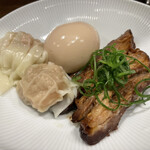 創作麺工房 鳴龍 - 特製トッピング