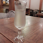 ピスカリア - 食前酒：リモンチェッロ×ソーダ