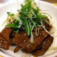 赤身焼肉 かるびあーの 新橋店 - 焼肉丼