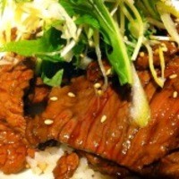 赤身焼肉 かるびあーの 新橋店 - 焼肉丼アップ