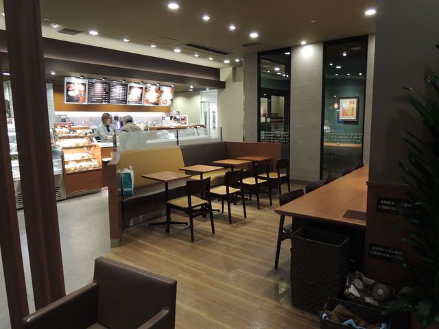 カフェ ド クリエ Jr尼崎駅前店 尼崎 ｊｒ カフェ 食べログ