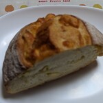 セシボン - チーズフランス、ハーフ¥215-