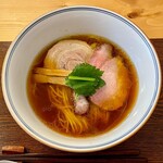 Ramen FeeL - 醤油らぁ麺