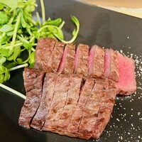 赤身焼肉 かるびあーの 新橋店 - 名物塊焼き