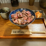 吾輩は虎である。 本店 - 特上・熱狂する焼肉丼肉増し