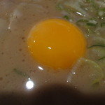 麺家 ぶらっくぴっぐ - 黄卵