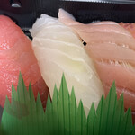 廻鮮寿司 塩釜港 - 「本まぐろ」、「ヒラメ」、「中とろ」も美味しいっ！！