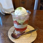 食堂とカフェ オッセ - 横からの図