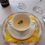 セサミ - りんごの冷製スープです✨