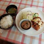 パキラ - 週代わり定食、このには鶏唐揚げと大根の煮物