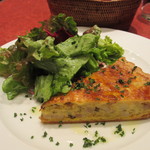 ル・プレヴェール - 自家製ベーコンとフロマージュブランのキッシュ、キャラウェイ風味