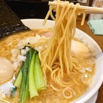らーめん曳舟 - 麺リフト