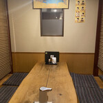 地酒と海鮮 海坊主 よっちゃん - テーブル席