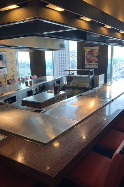 新宿駅周辺】で鉄板焼き！カウンター席があるお店9選 [食べログまとめ]