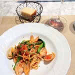 La Brianza - ボンゴレロッソ菜の花。菜の花春ですね〜 細麺パスタも嬉しかった(^^)/