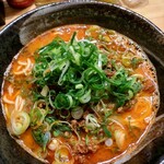 WINE BAR TSUBAKI - 汁あり九条ねぎ担々麺