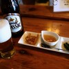 Uroko - お通しと瓶ビール