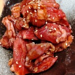 巣鴨 ジンギスカン 金のジンギ - 味付き羊（切り落としのカス）