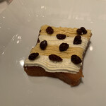 ル・マノアール・ダスティン - ババ！　ブリォーシュにタップリとラム酒が染みてて、素晴らしい！　搾りたてのバタークリームともバッチグー　やはり、タイミングだよねー。　ケーキ屋さんとは違います。　レストランのデザート　最高でーす。