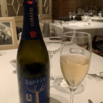 ル・マノアール・ダスティン - いつもの　アンリジロ　エスプリをたのんで、あーじゃね、こーじゃねー、メニュー　悩みましょう。