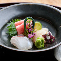 お造り盛り合わせ　一人前